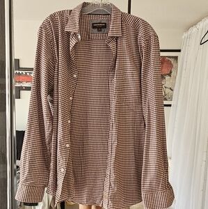 Johnston & Murphy men's shirt size M